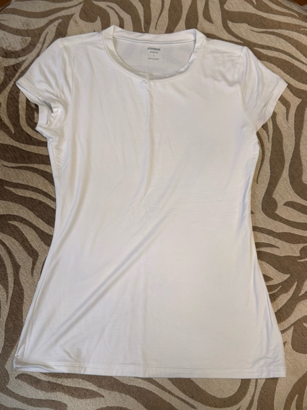 Express White Short Sleeve Crew Neck Tee